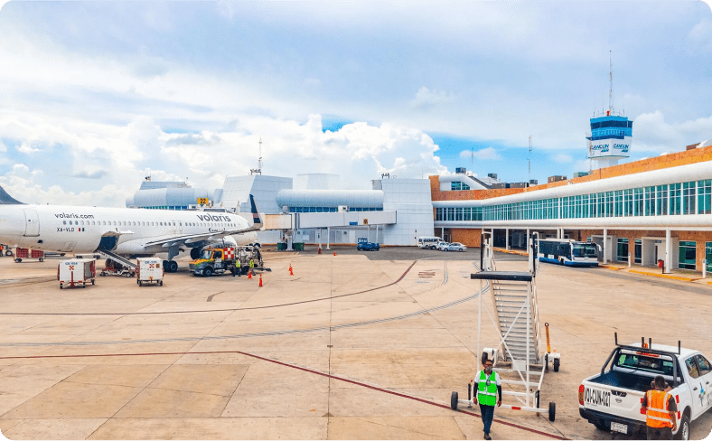 Sitio web del Aeropuerto Internacional de Cancún